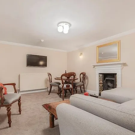 Spaceship 4 Luxury 4 Bedroom By Altoluxoexperience Short Lets & Serviced With Free Wifi & Parking *
