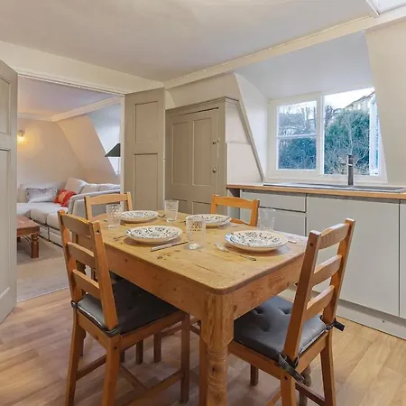Spaceship 4 Luxury 4 Bedroom By Altoluxoexperience Short Lets & Serviced With Free Wifi & Parking דירה *