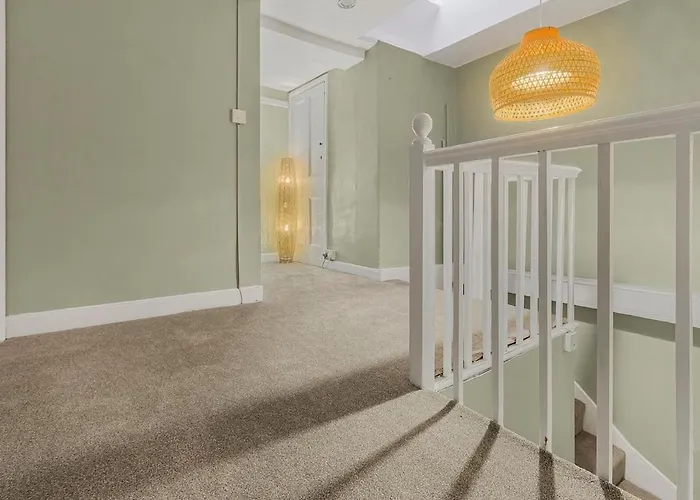 Spaceship 4 Luxury 4 Bedroom By Altoluxoexperience Short Lets & Serviced With Free Wifi & Parking Apartment