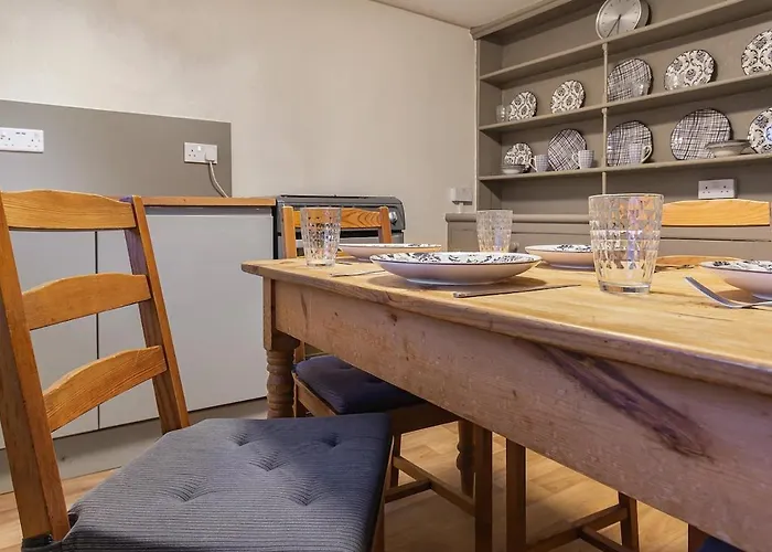 Spaceship 4 Luxury 4 Bedroom By Altoluxoexperience Short Lets & Serviced With Free Wifi & Parking Διαμέρισμα Μπρίστολ