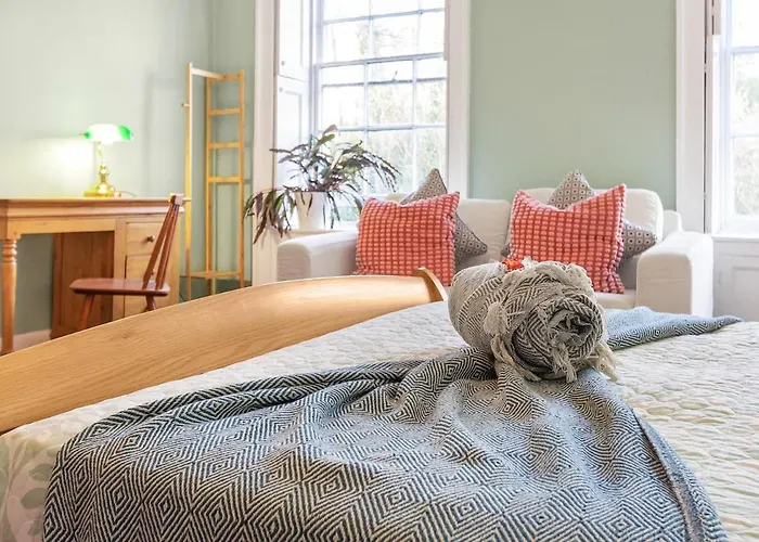 Spaceship 4 Luxury 4 Bedroom By Altoluxoexperience Short Lets & Serviced With Free Wifi & Parking *