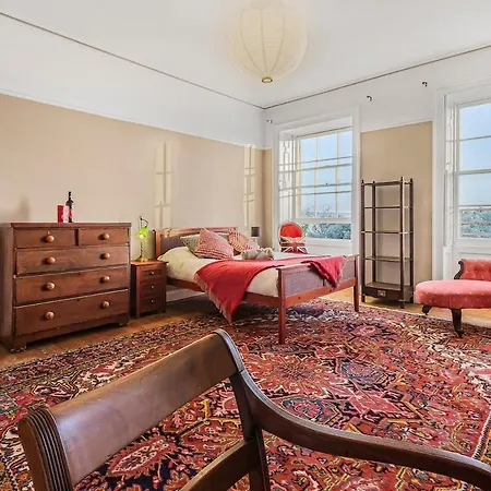 Spaceship 4 Luxury 4 Bedroom By Altoluxoexperience Short Lets & Serviced With Free Wifi & Parking Bristol